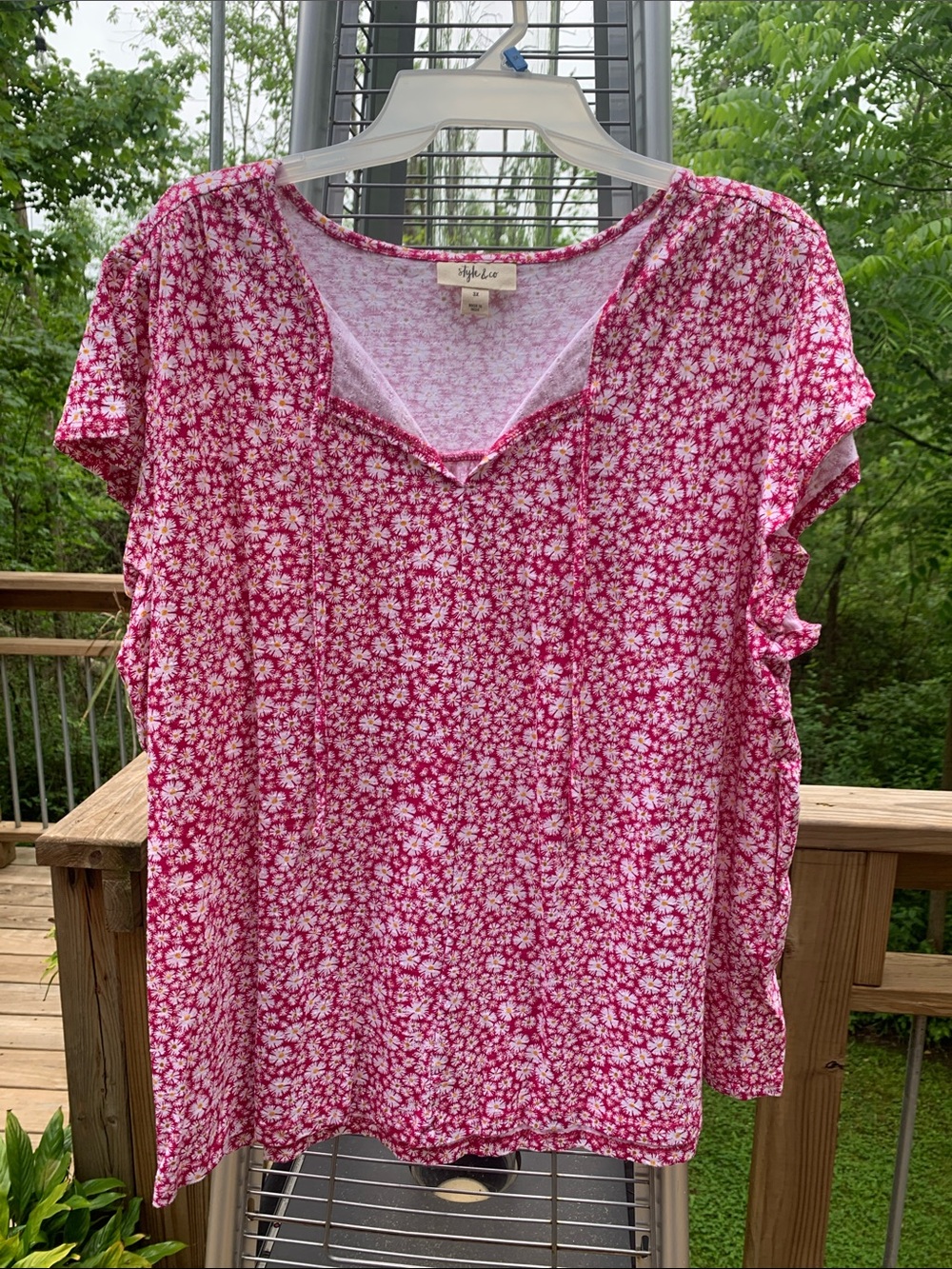 Style & Co. Pink Daisy-Print Short-Sleeve V-Neck Blouse